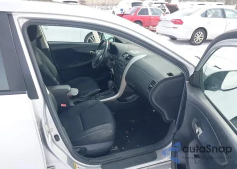 2009 Toyota Corolla S z USA, uszkodzony, nr VIN 1NXBU40E09Z064511